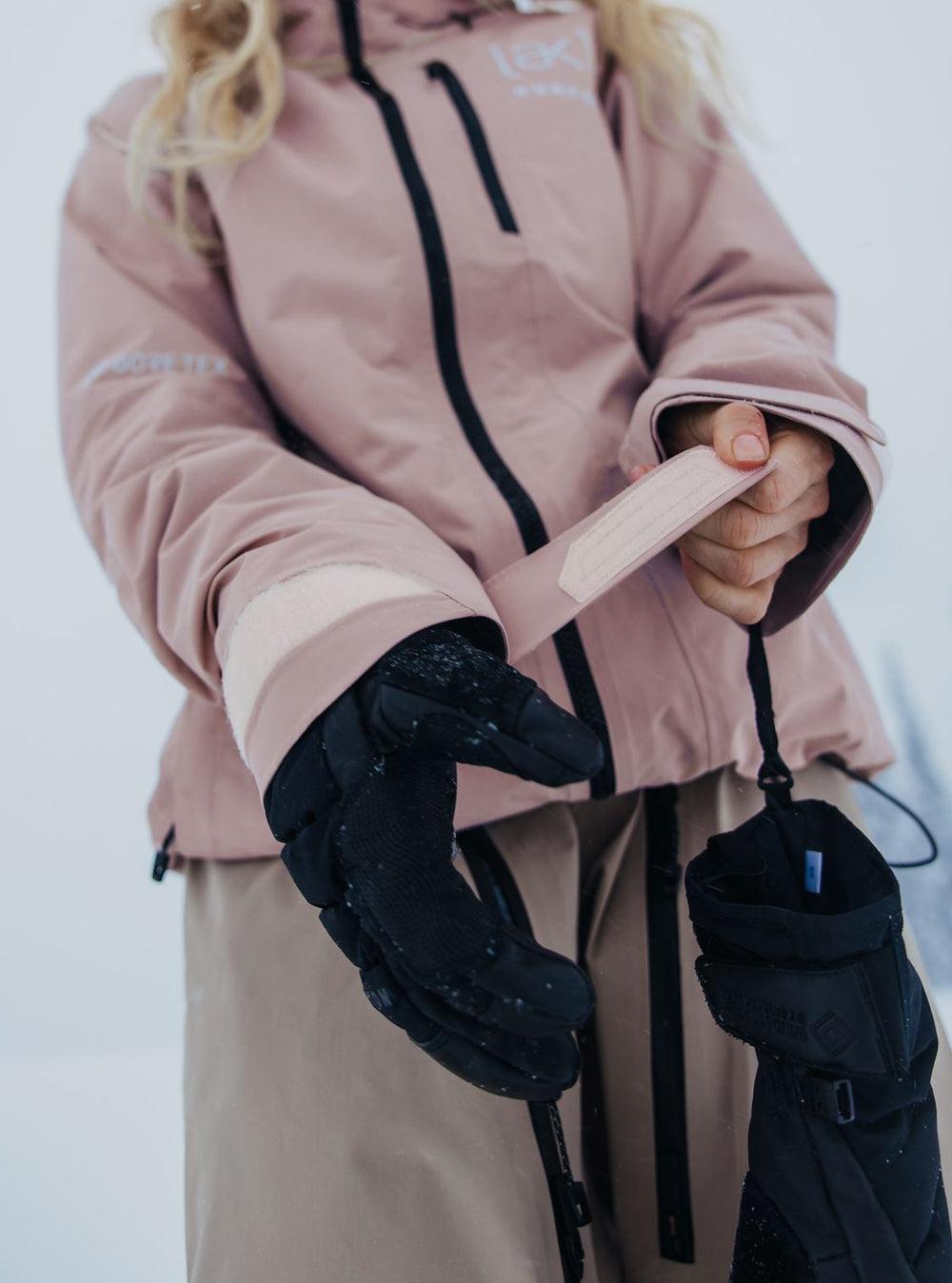 Burton AK Womens Upshift Gore-Tex 2L Jacket 