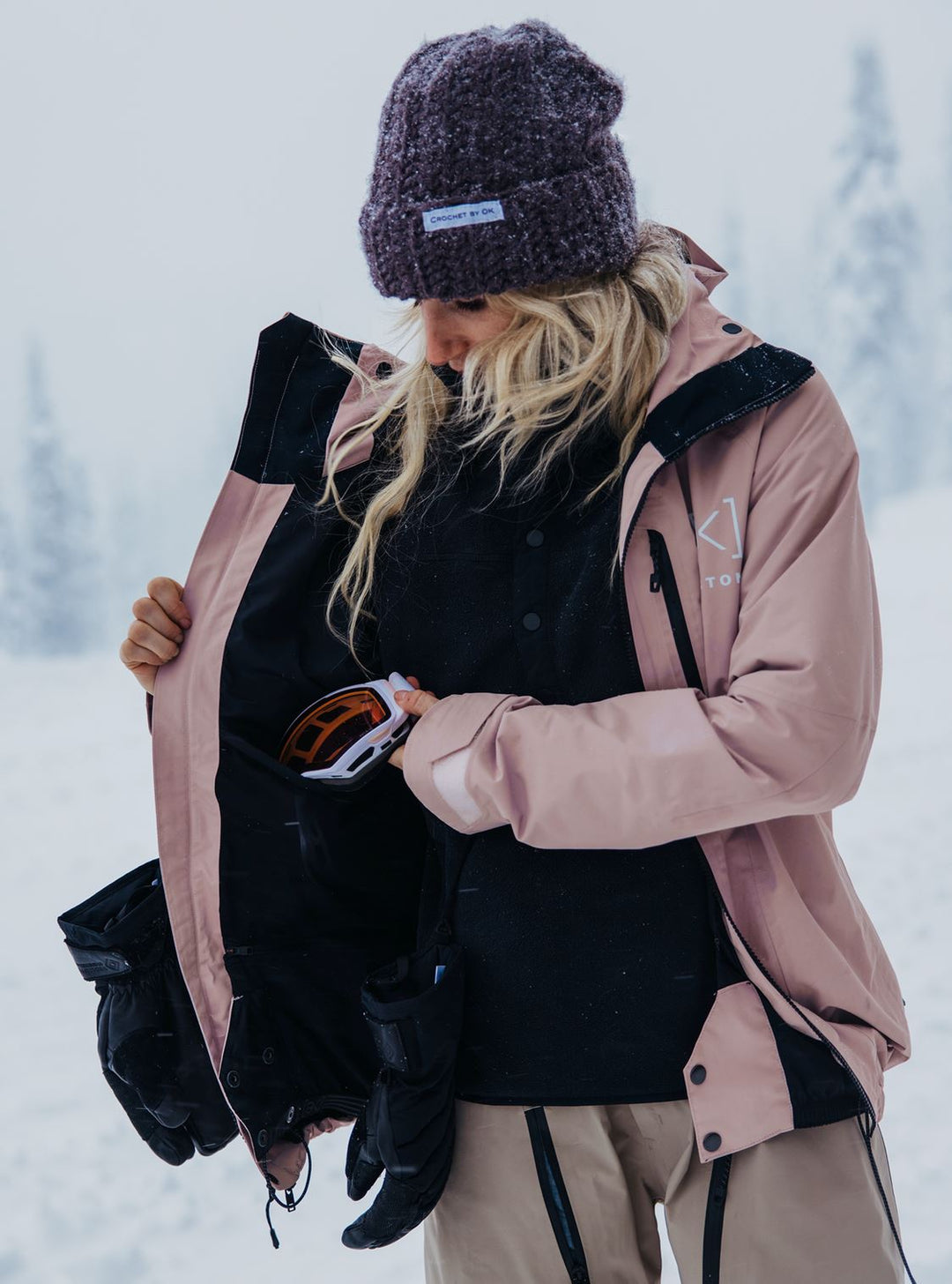 Burton AK Womens Upshift Gore-Tex 2L Jacket 