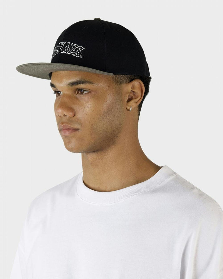 Dickies Old Saloon 6 Panel Snapback Cap 