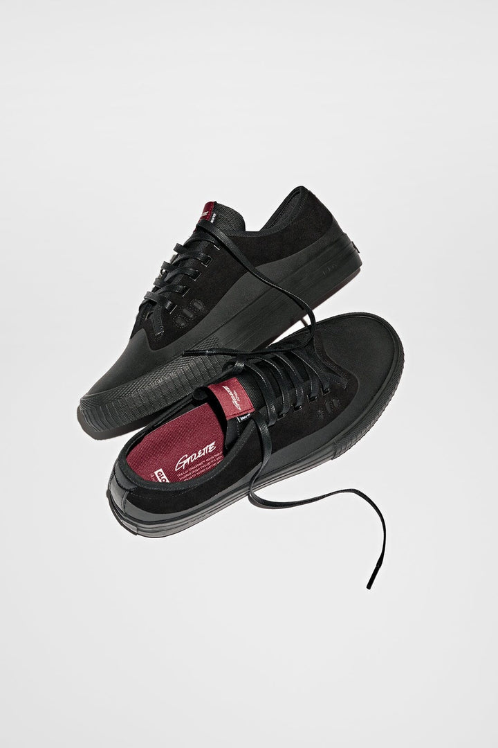 Globe Gillette Black / Black Suede 8 