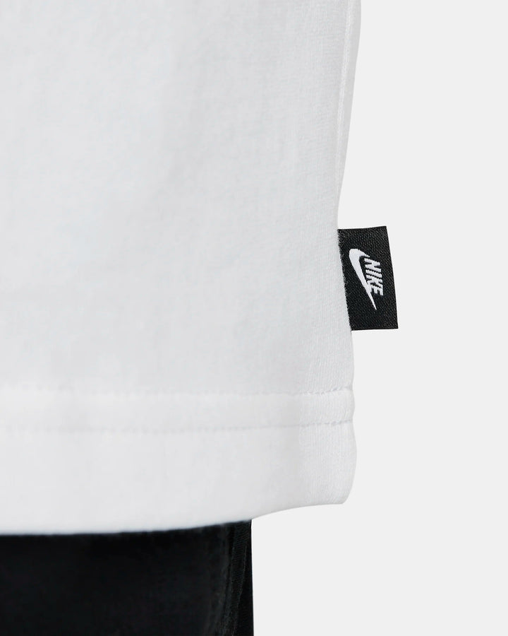 Nike Sportswear Premium Essentials Sustainable T-Shirt 