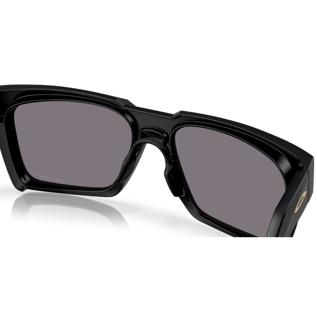 Oakley Engima Polarised Sunglasses 