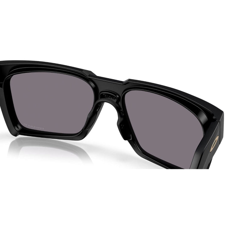 Oakley Engima Polarised Sunglasses 