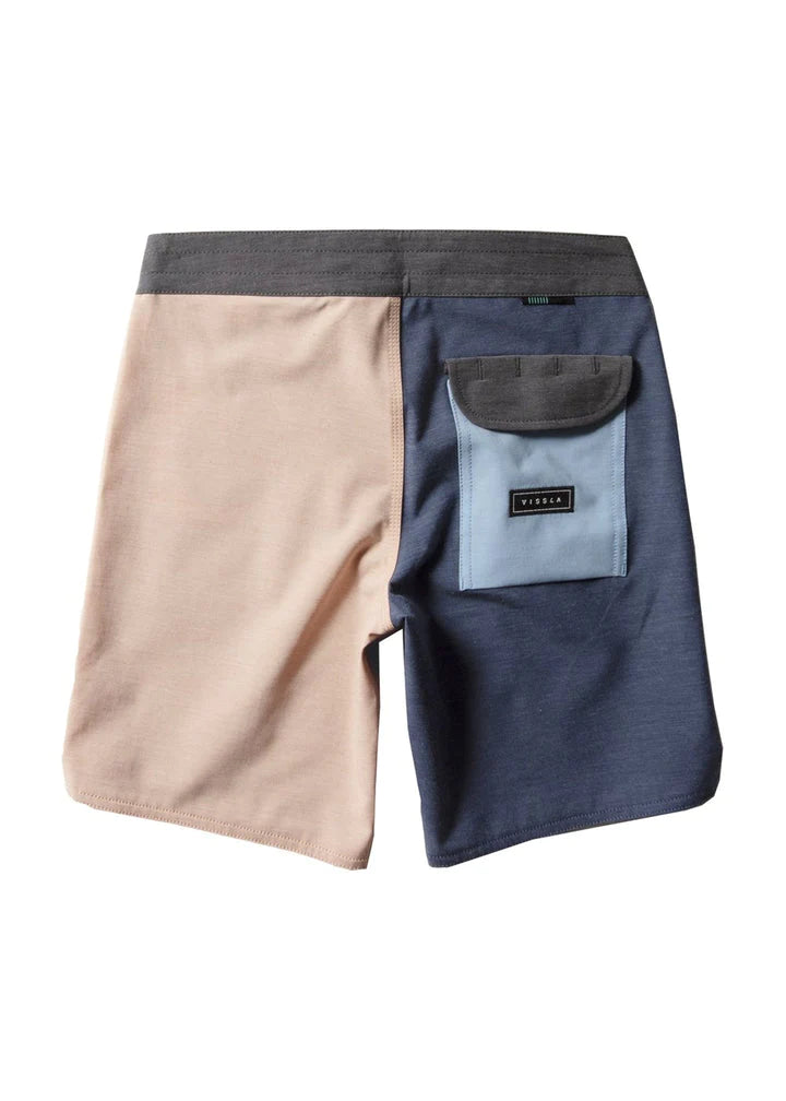 Vissla Solid Sets 17" Youth Boardshort 
