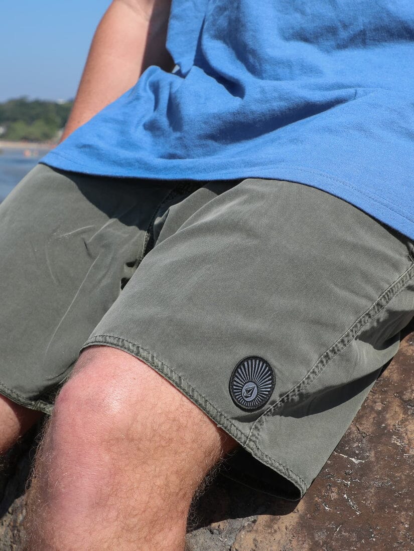 Volcom Center Trunk 17" Boardshorts 