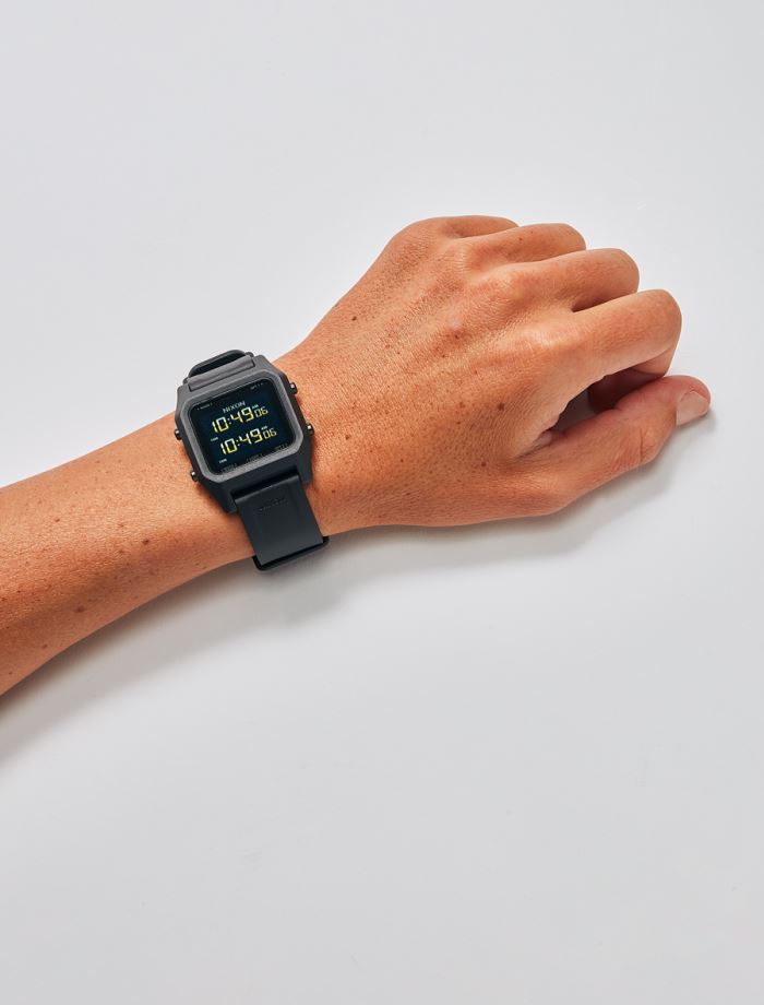 Nixon Staple Watch BaseNZ