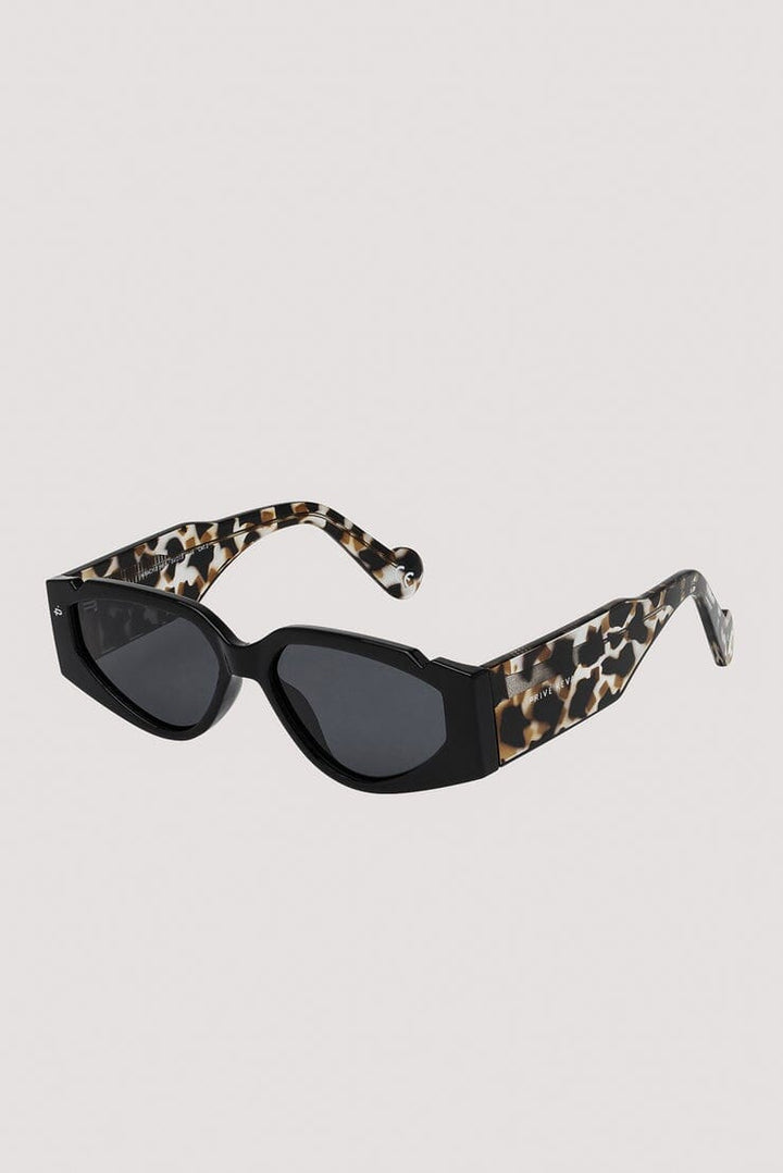 Prive Revaux Miracle Mile Caviar Black 