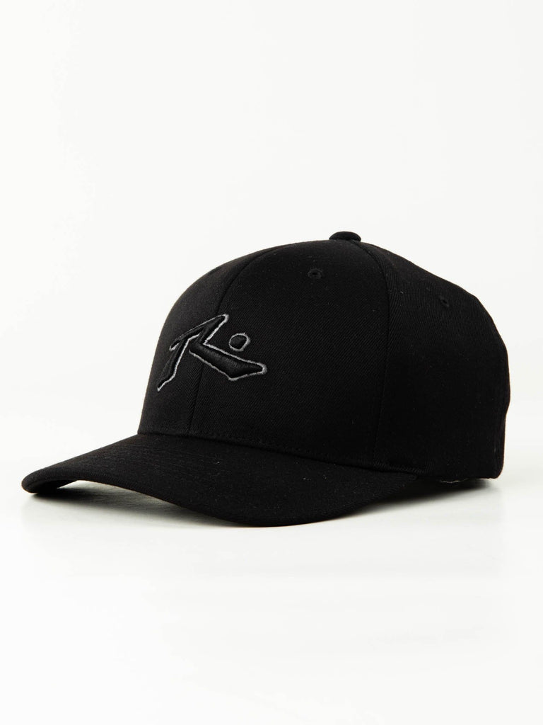 Rusty Chronic 4 Flexfit Cap features thermal regulation & UV protection. 