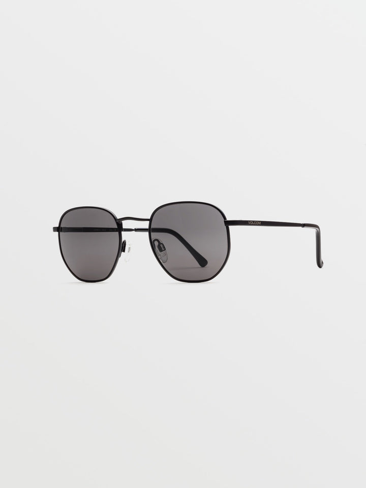Volcom Happening Sunglasses provide 100% UVA/UVB protection. 