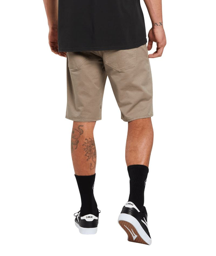 VOLCOM SOLVER LITE 5 POCKET SHORT 