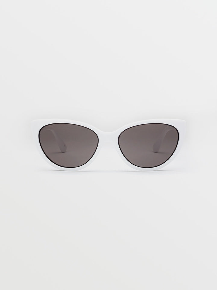 Volcom Womens Butter Sunglasses provide 100% UVA/UVB protection. 
